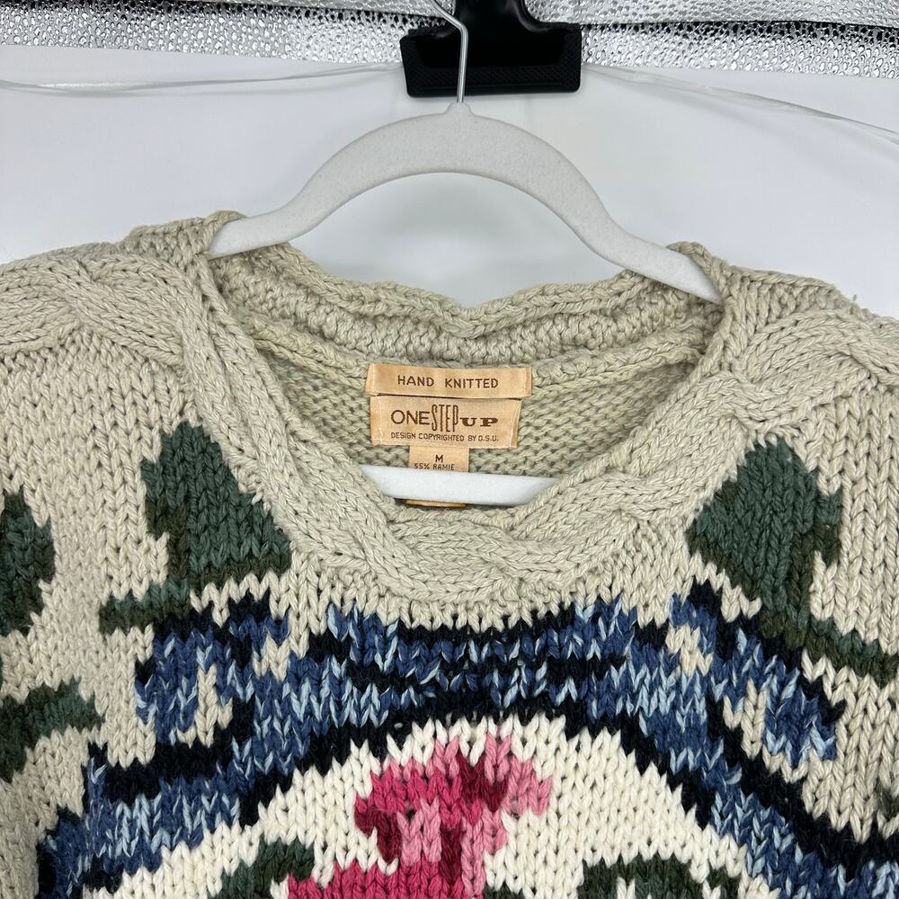 Vintage One Step Up Womens Chunky Sweater Size M Hand Knit Floral Graphic Boho - Picture 3 of 9